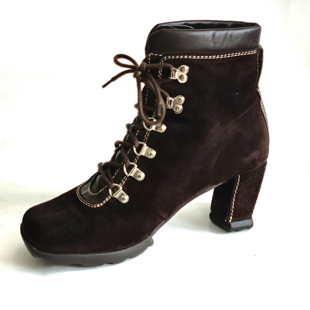 John Fluevog Retired Avril Brown Suede Chunky Heel Lace-Up Utility Boot …